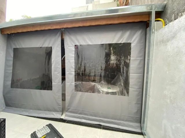 TOLDO CORTINA COM VISEIRA R$ 450,00