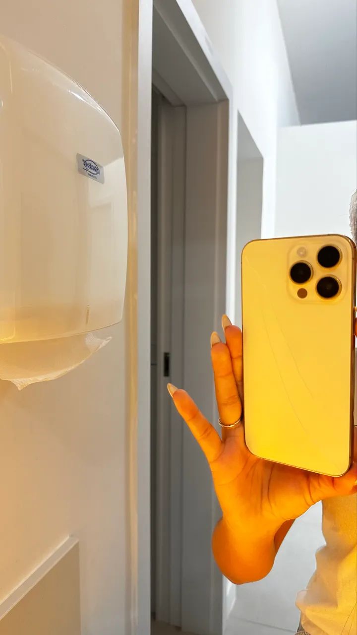     iPhone 14 Pro Max 128GB Dourado - Caixa+aparelho - Foto 2