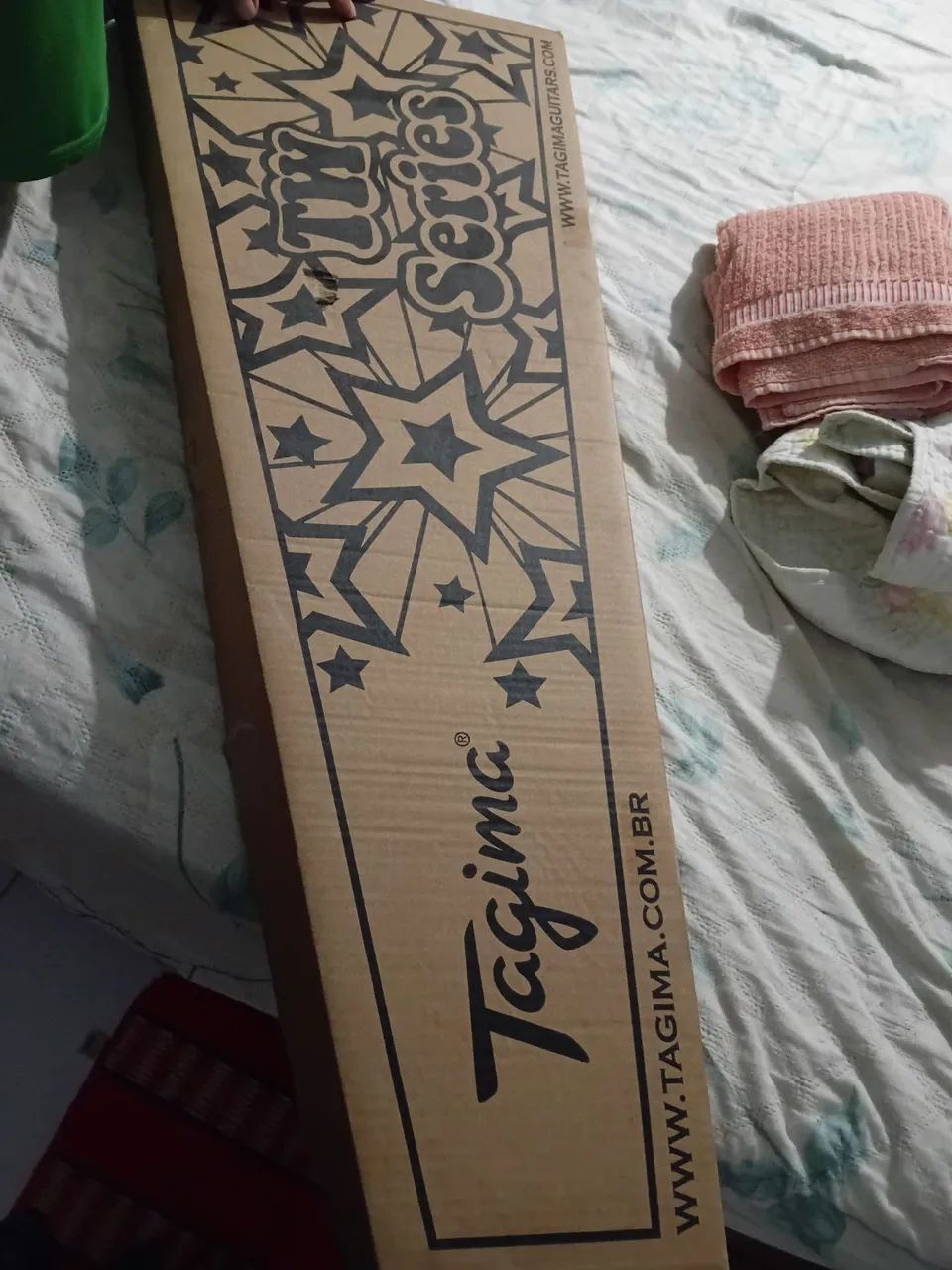 Vendo Guitarra zerada na caixa marca:tagima - Foto 3