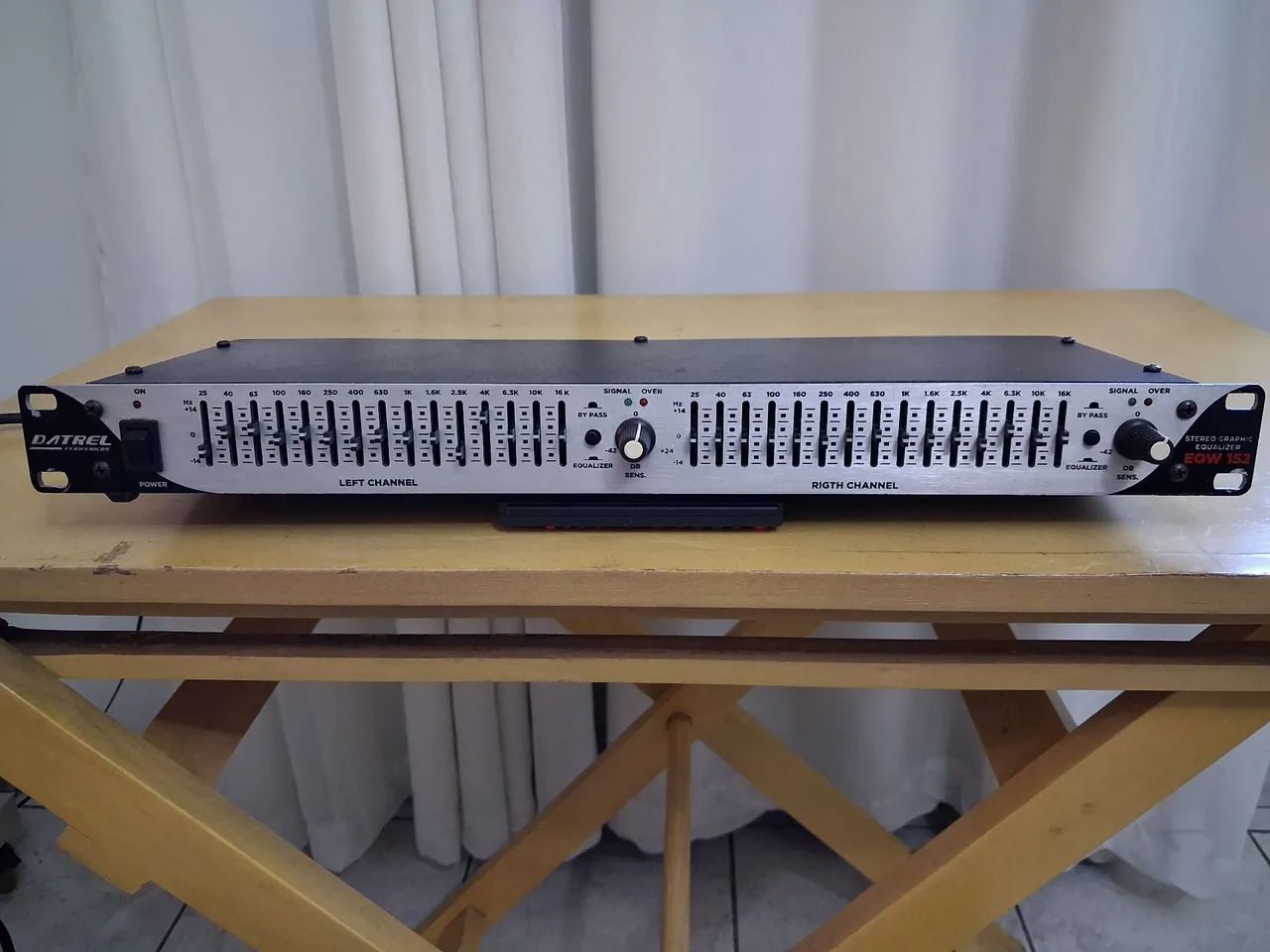 Equalizador DRATEL EQW152