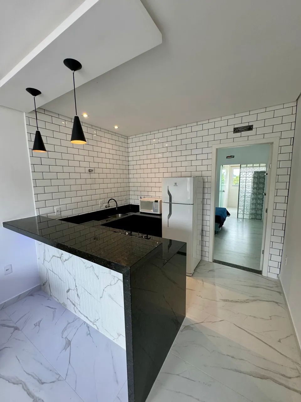 Aluga-se apartamento anual na Praia de Fora - Foto 2