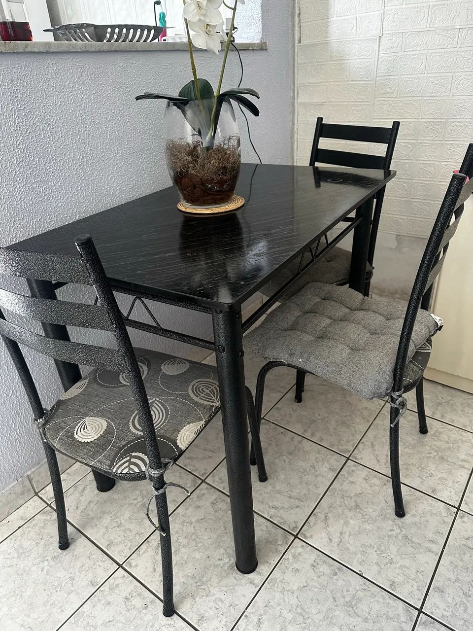 Mesa com 4 cadeiras - Foto 2