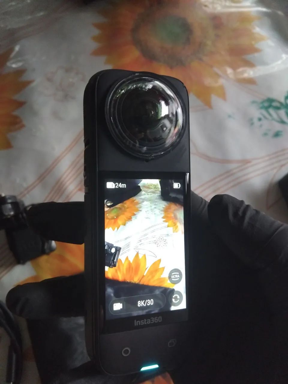Insta 360 x4 - Foto 3