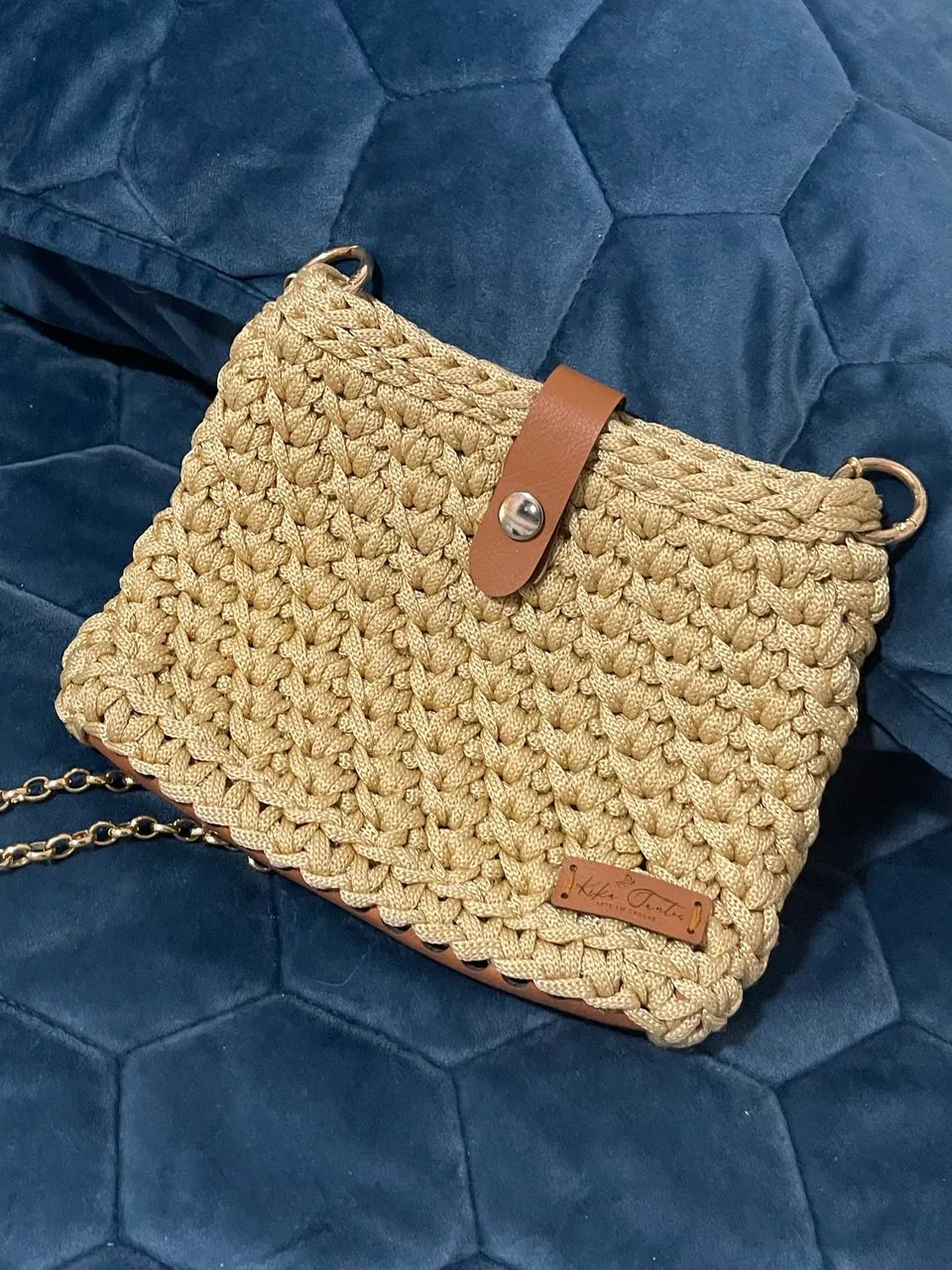 Bolsa de crochê elegante - Excelente estado - Foto 3