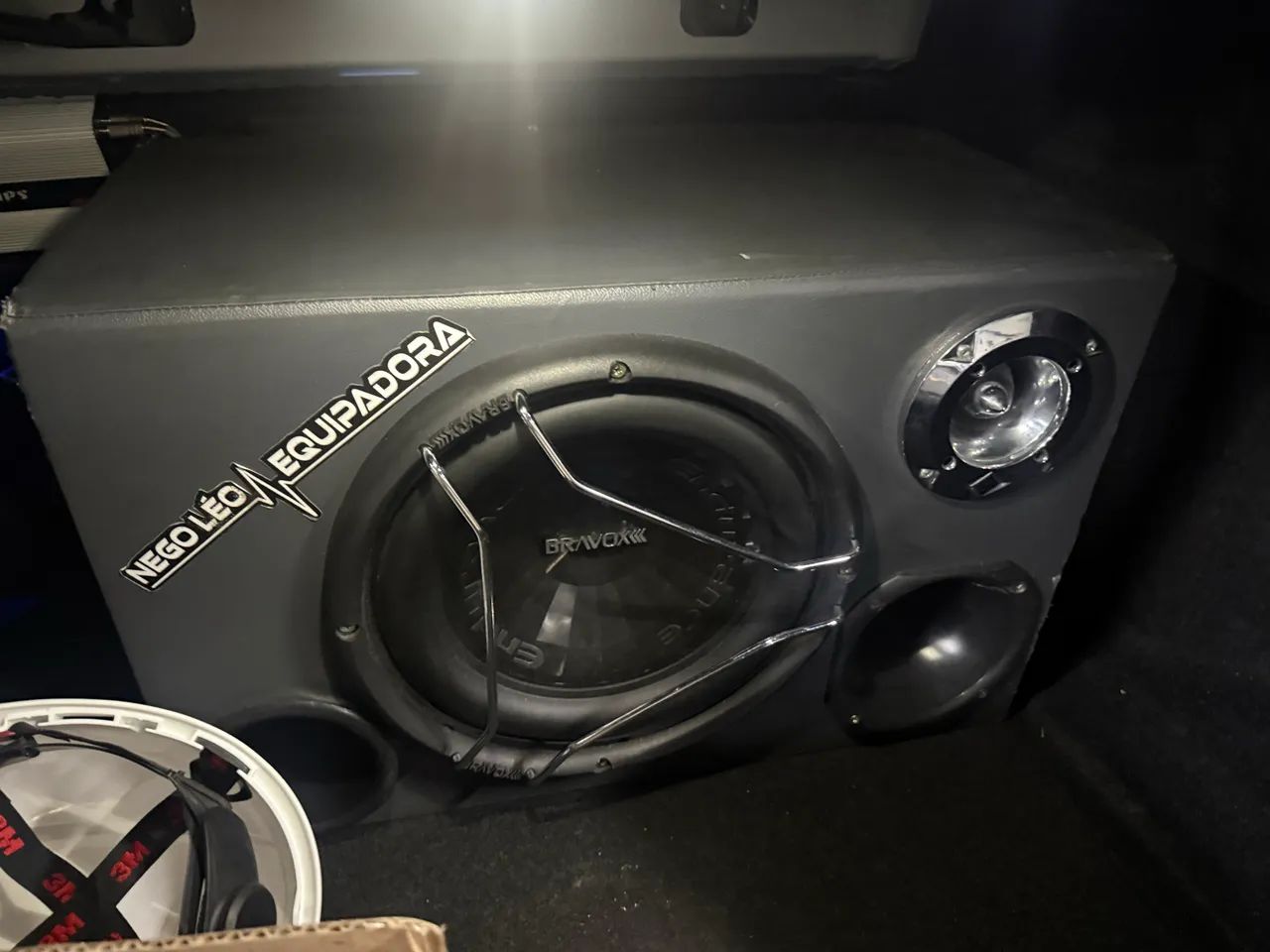 Subwoofer bravox 800 rms 12 polegadas + caixa 