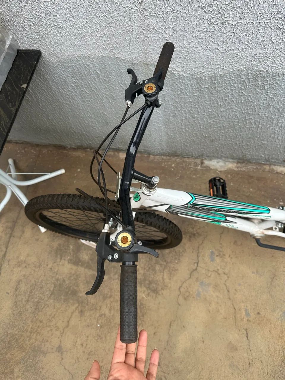Bike Aro 26 com 18 marchas - Foto 3