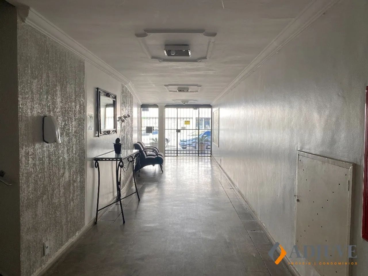 APARTAMENTO COM 2 QUARTOS, BEM LOCALIZADO, NA VILA NOVA - Foto 2