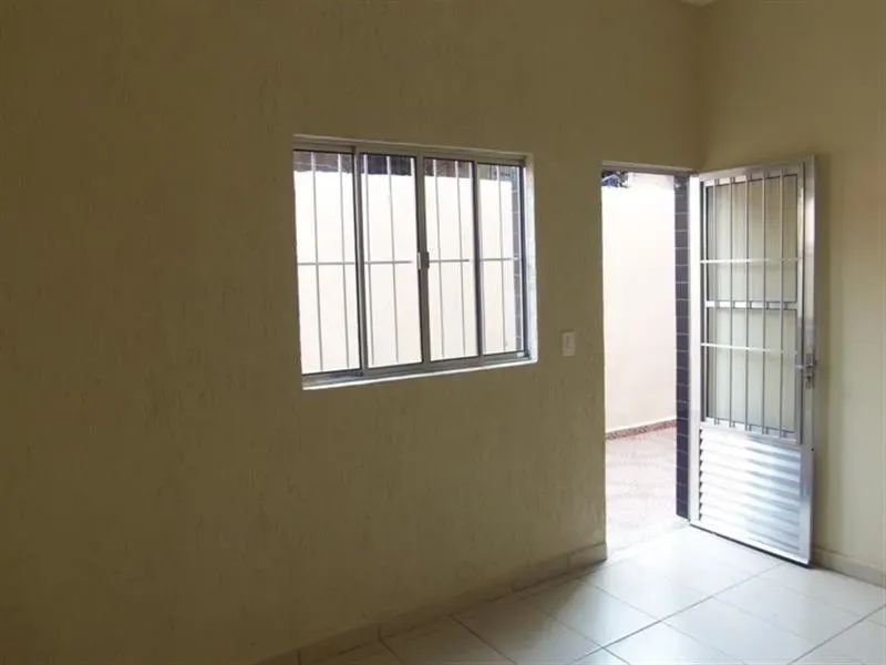 Casa 2 Quartos 4 Cômodos Ferraz de Vasconcelos Jardim Castelo Centro Posto de Saúde Ônibus - Foto 5