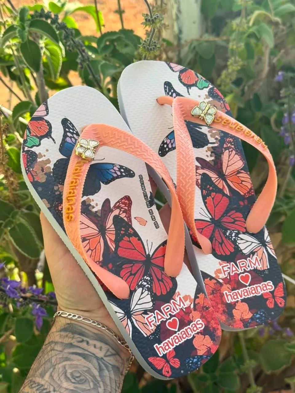 Vende se chinelos 2 pares por 50,00? - Foto 3