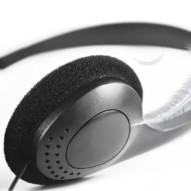 Fone De Ouvido Headset P2 Com Microfone Multimídia PC - Foto 2