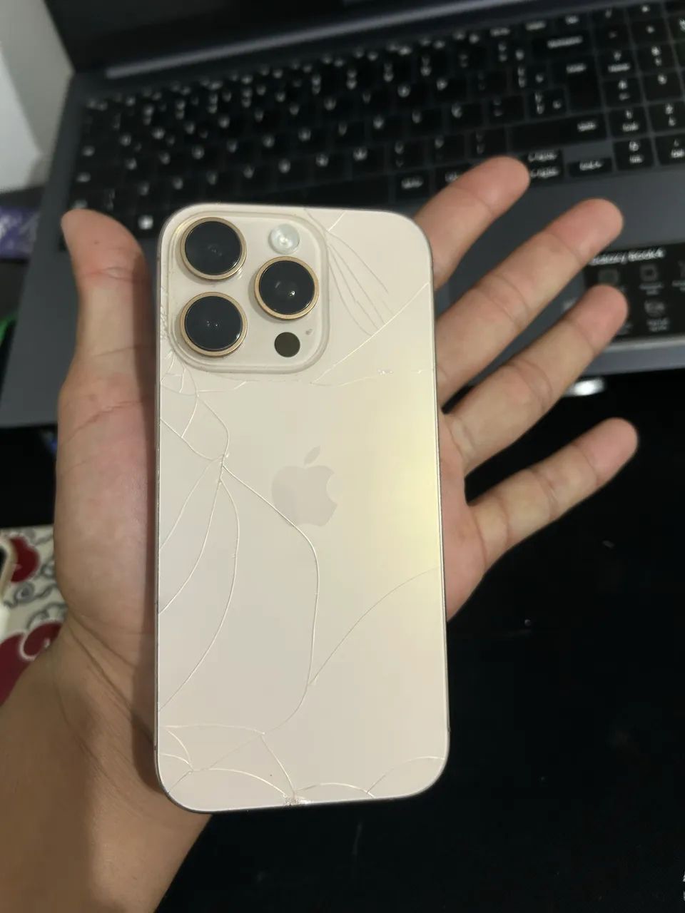 Vendo iPhone 16 Pro  - Foto 3