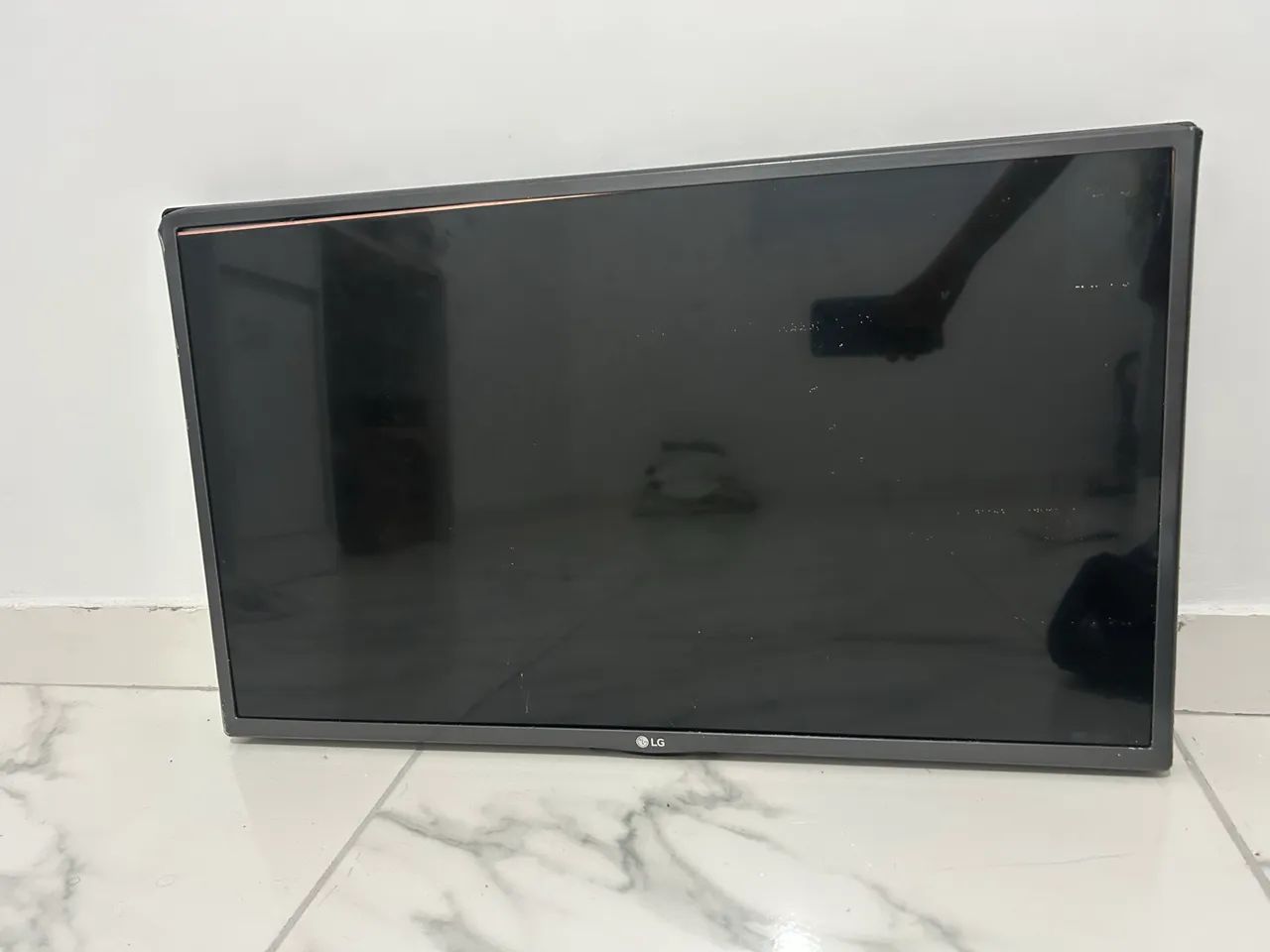 TV 32 polegadas com defeito na tela