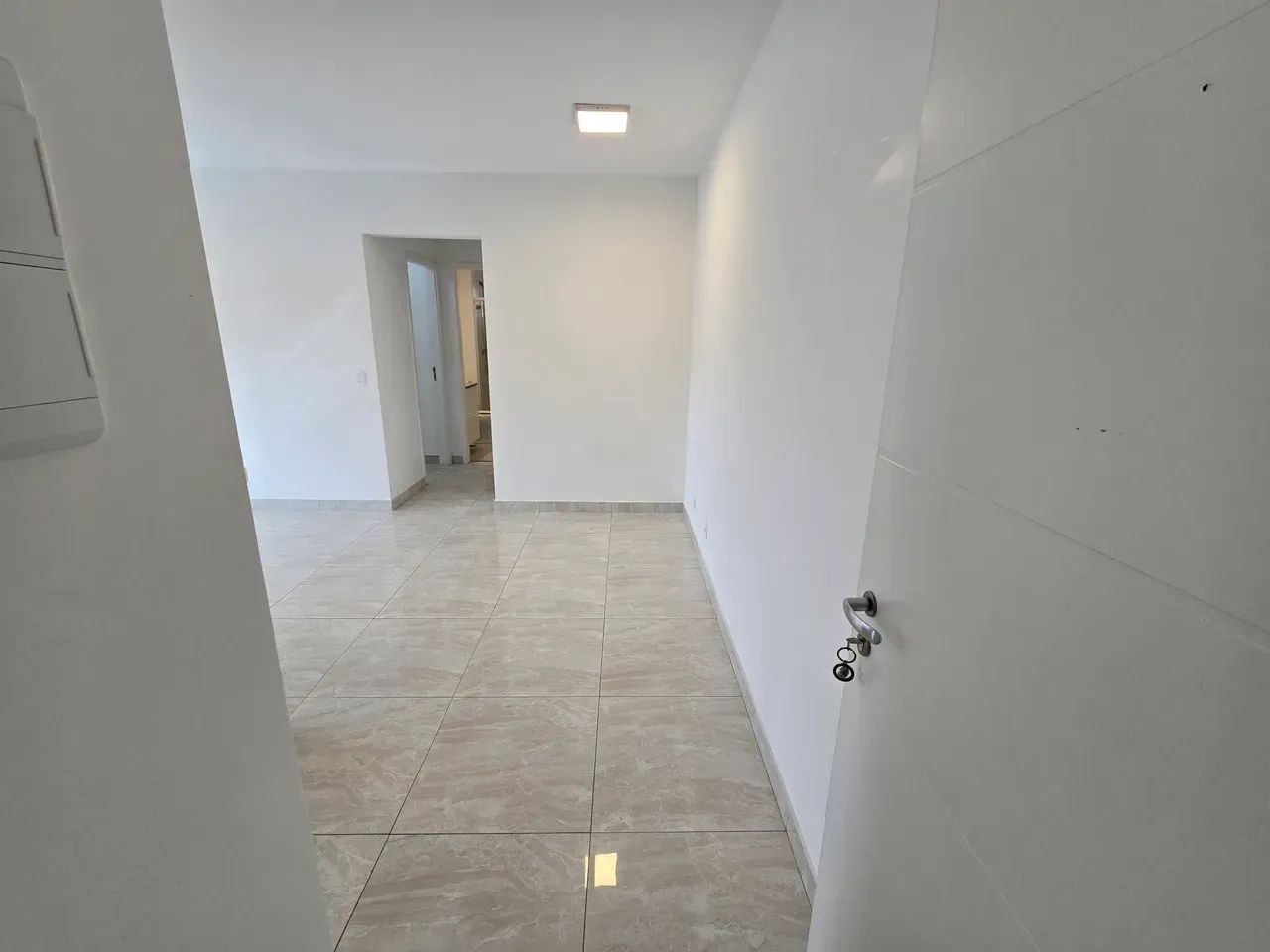 Apartamento com 2 Quartos à venda, 64m² - Alphaville Empresarial - Foto 2