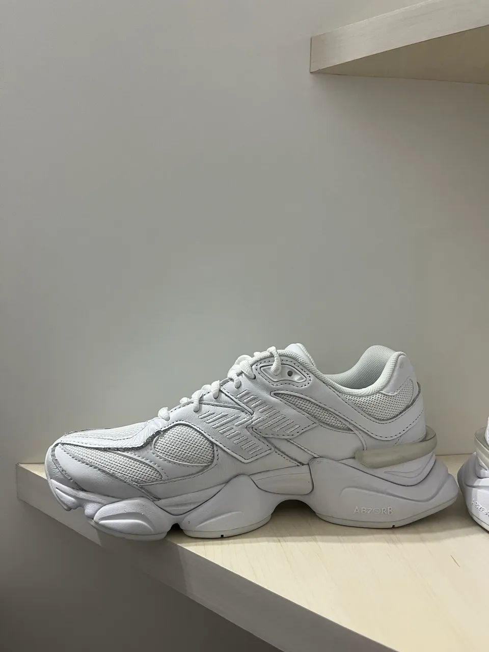 New balance 9060 - branco  - Foto 2