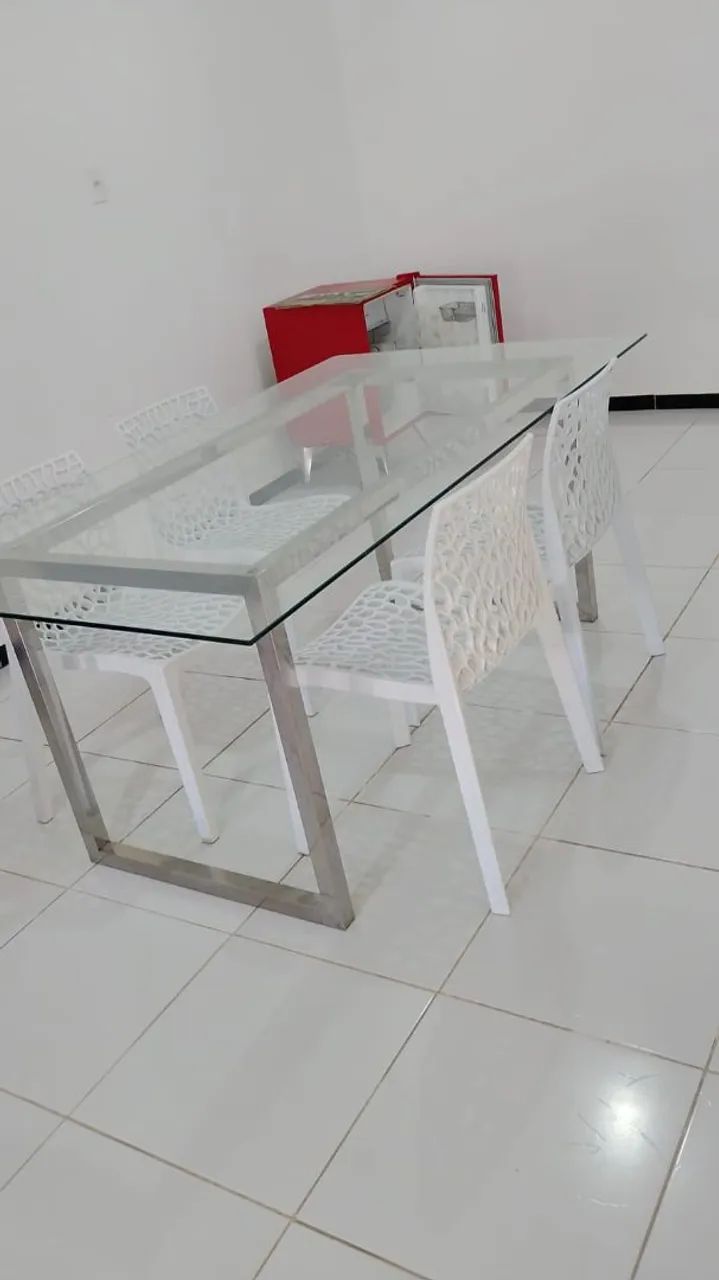 Jogo de mesa com QUATRO cadeiras, base em INOX.  - Foto 3