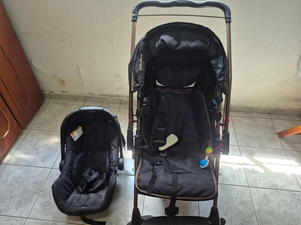 Carinho de bebê e bebê confoto - Foto 2