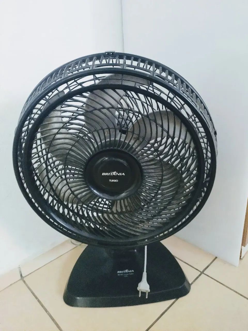 Vendo ventilador Britânia turbo 