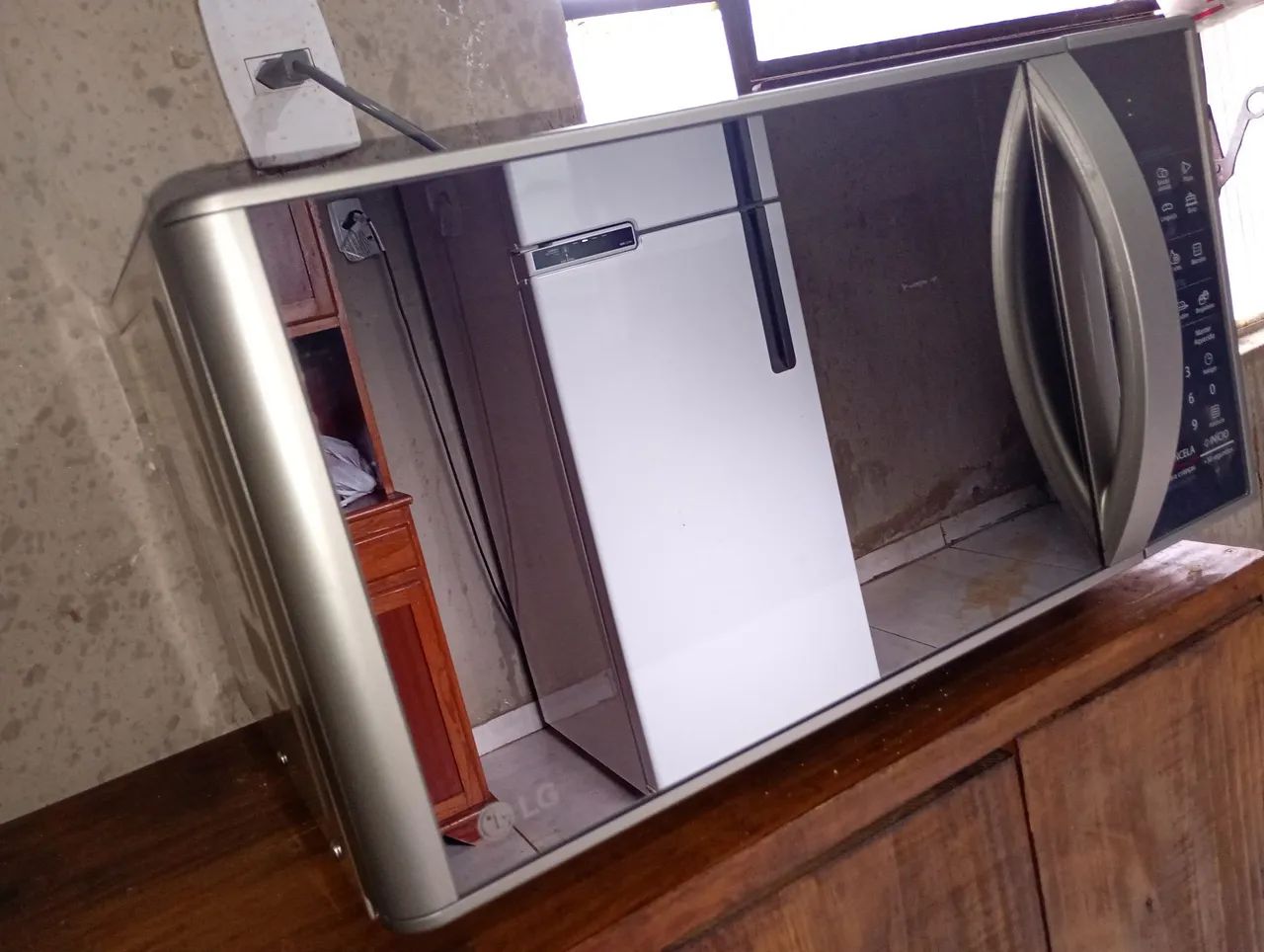 MICROONDAS 30 Litros LG Utilizado apenas 2 vezes 