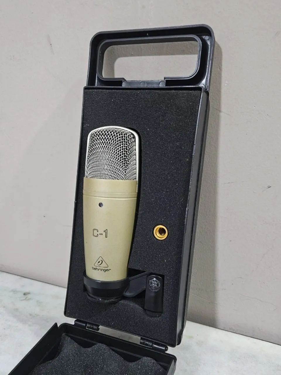 MICROFONE BEHRINGER C-1 + KIT COMPLETO | CABO XLR + PEDESTAL ARTICULADO + POP FILTER - Foto 5