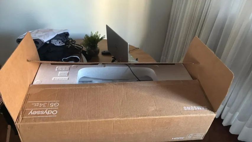 Monitor Gamer curvo Samsung Odseey 34 polegadas G5 - Foto 3