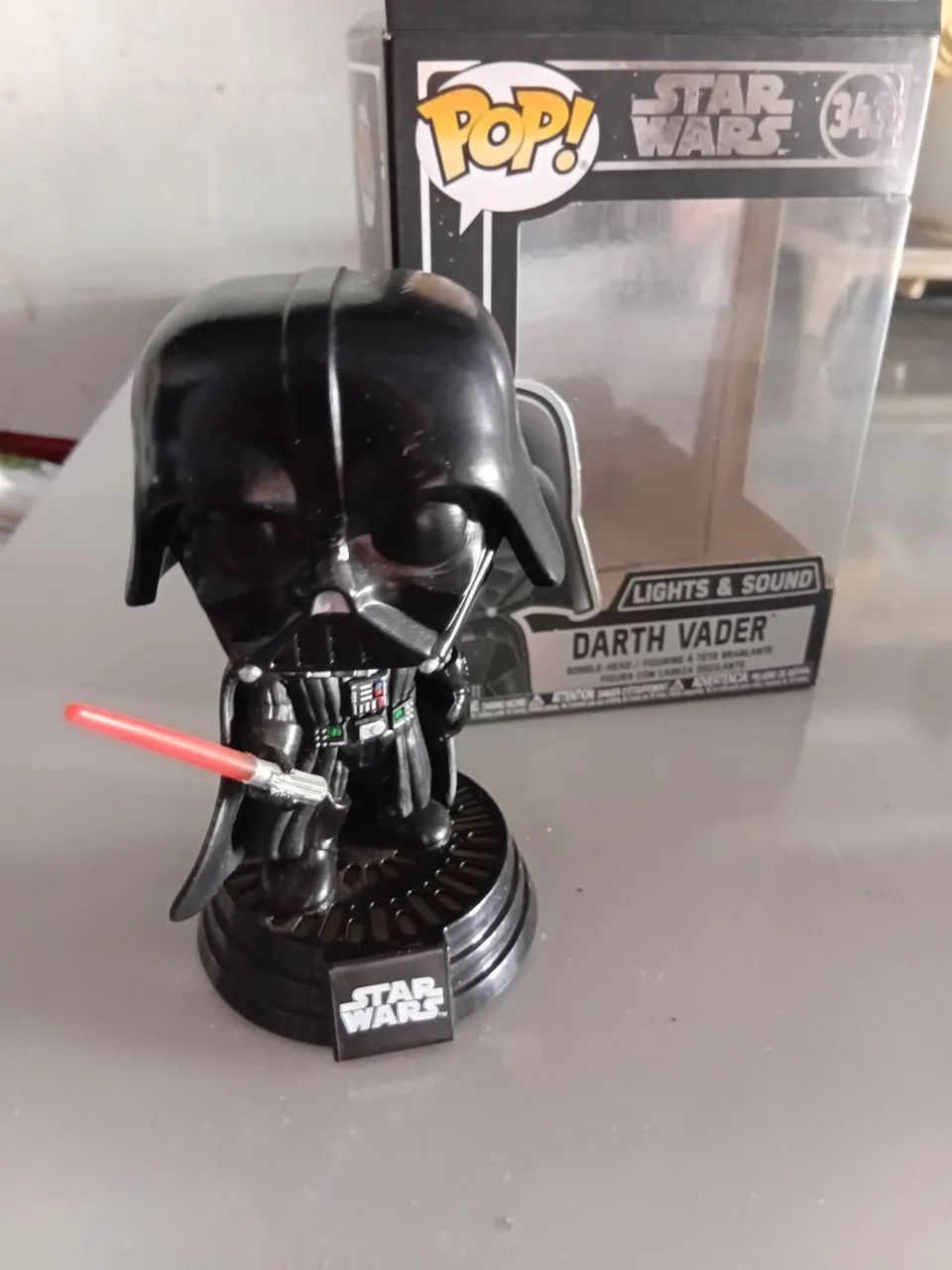 Funko Pop Star Wars Darth Vader Eletrônico 343 Luzes e Som - Foto 2