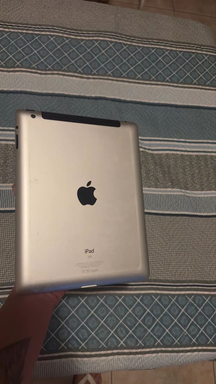 iPad Apple 3ª Geração Retina - Wi-Fi + 3G - 16GB - Conservadíssimo - Foto 2