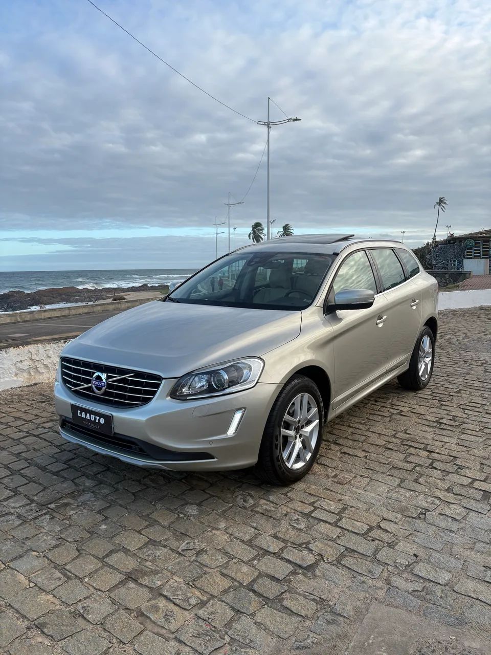 Volvo Xc XC 60 T-5 MOMENTUM 2.0 245cv FWD 5p 2017