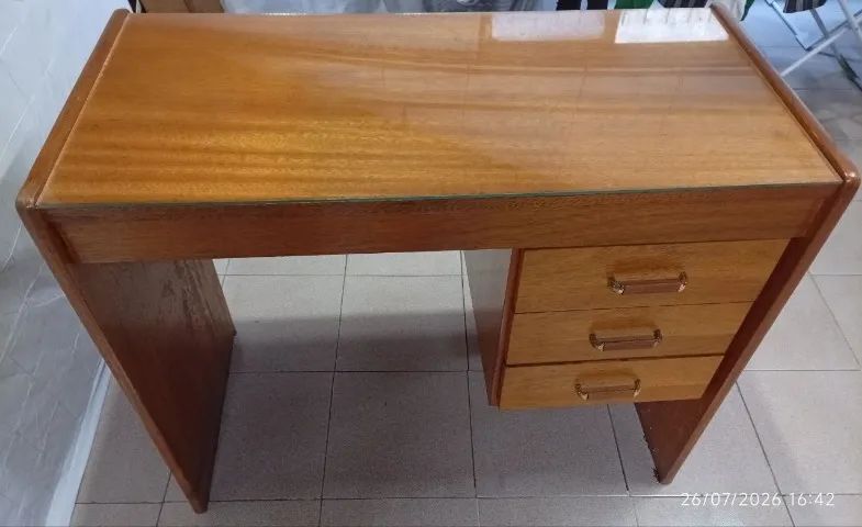 Escrivaninha cerejeira - Foto 2