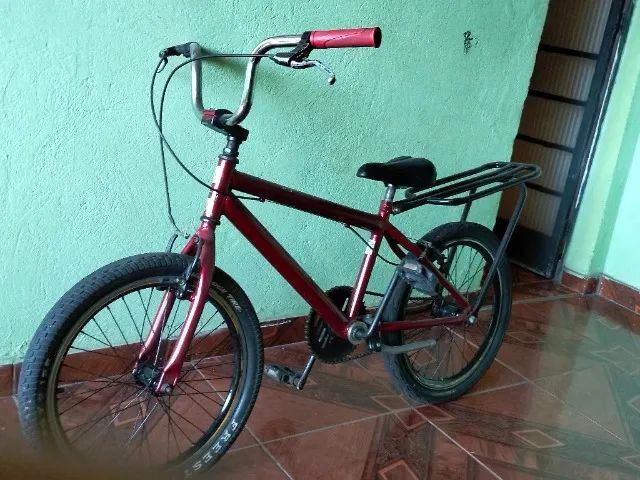 Bicicleta aro 20 semi nova  - Foto 4