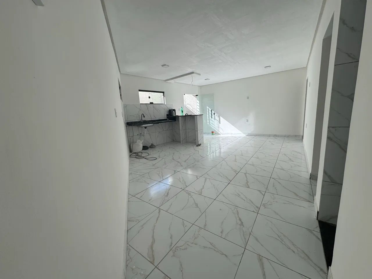CASA NOVA COM 3/4 E GARAGEM