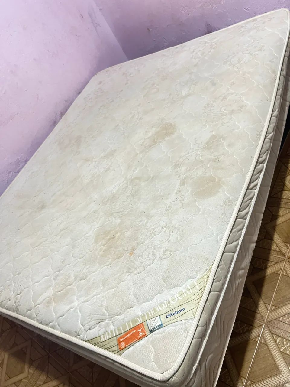 Cama Queen 