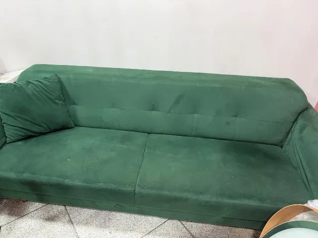 Vendo Sofa Verde Esmeralda Semi novo pouco tempo de Uso 