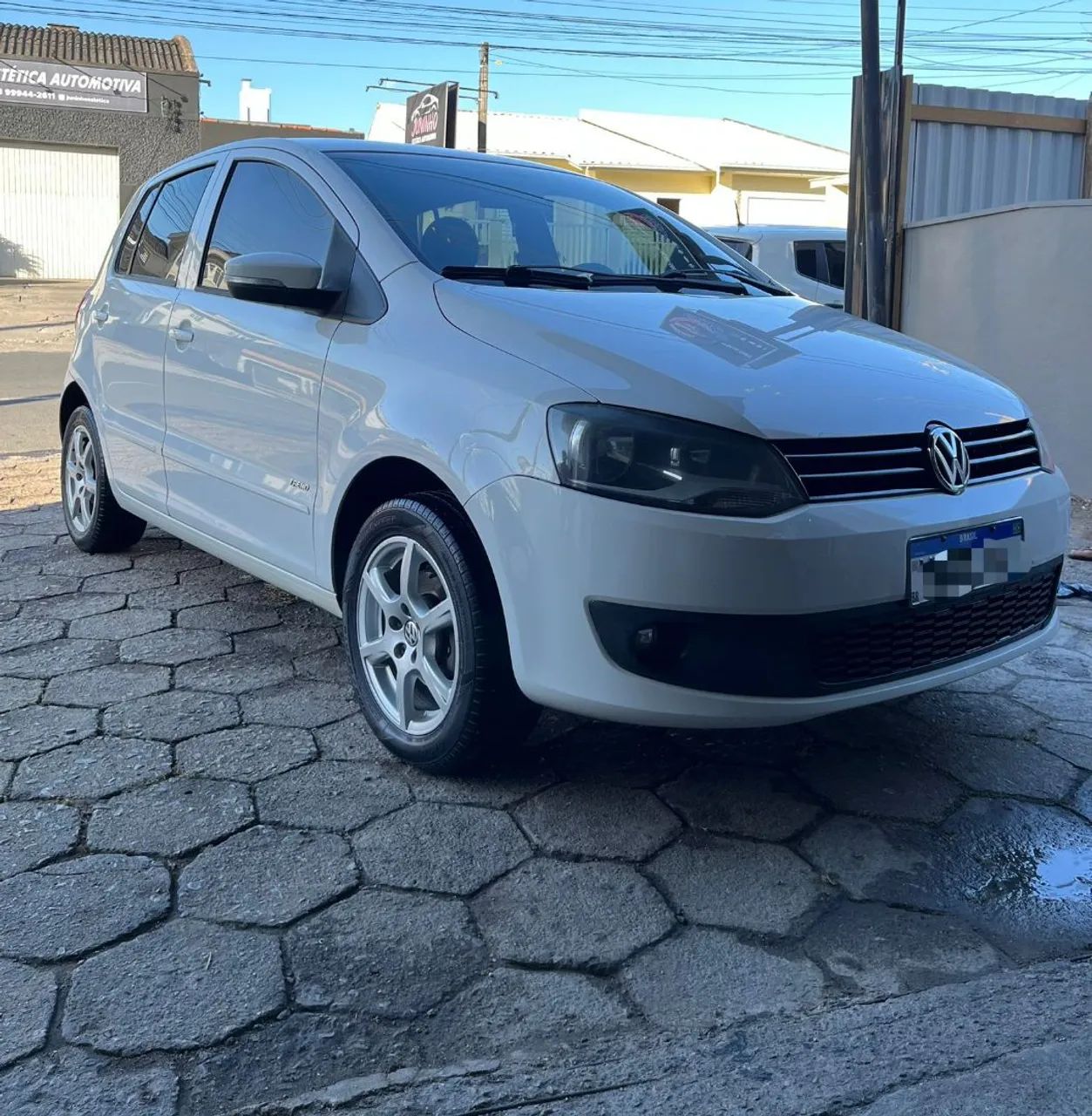 Volkswagen Fox 1.0 MI Total Flex 8V 5P 2012 - Foto 3