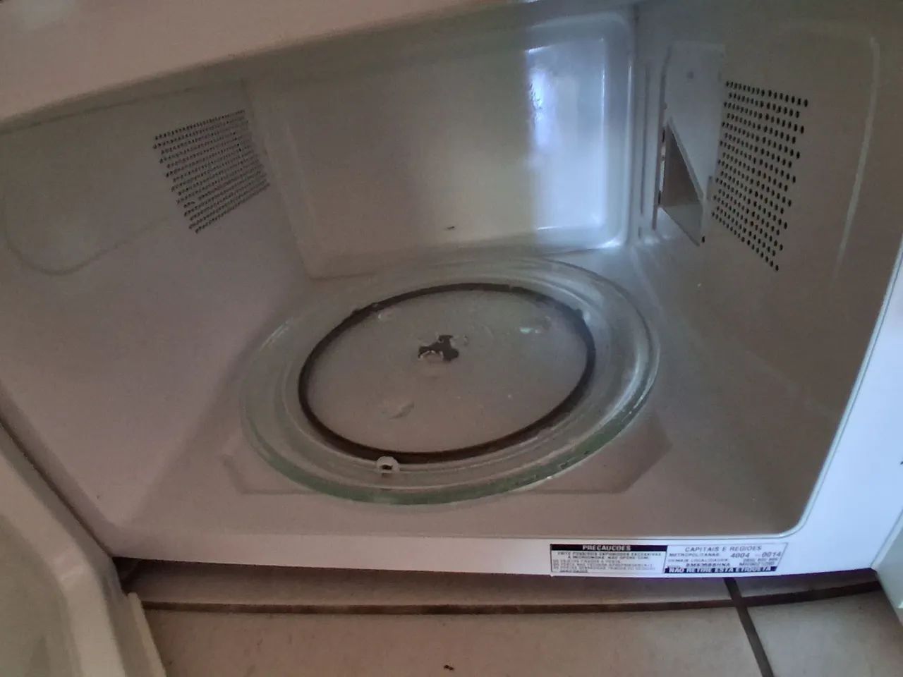 Microondas Brastemp 20L - Foto 3