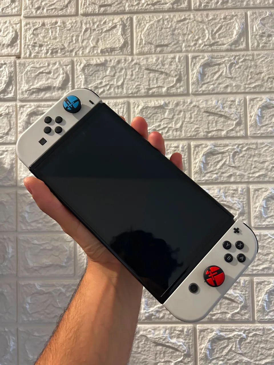 Kit Nintendo Switch OLED Branco 64GB + Acessórios - Foto 3