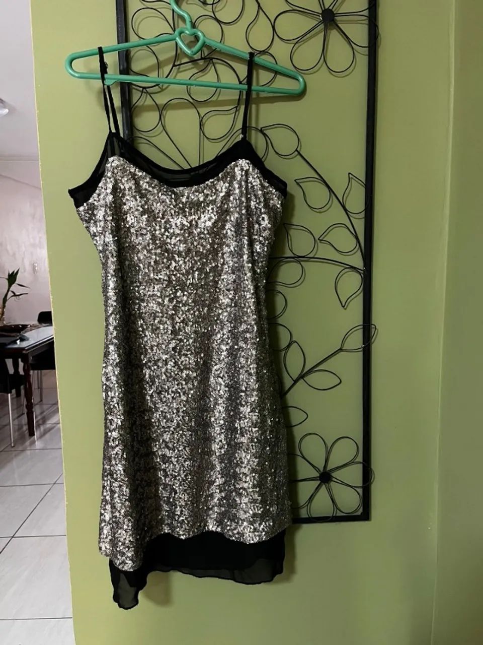 Vestido Paetê Prata e preto