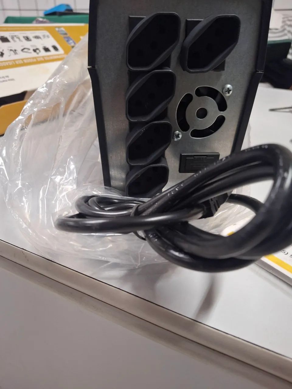 No break 700va - novo - Foto 4