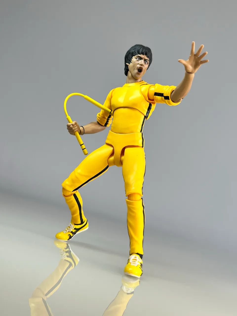 Bruce Lee S H Figuarts (ORIGINAL) Tamashii Bandai - Foto 3