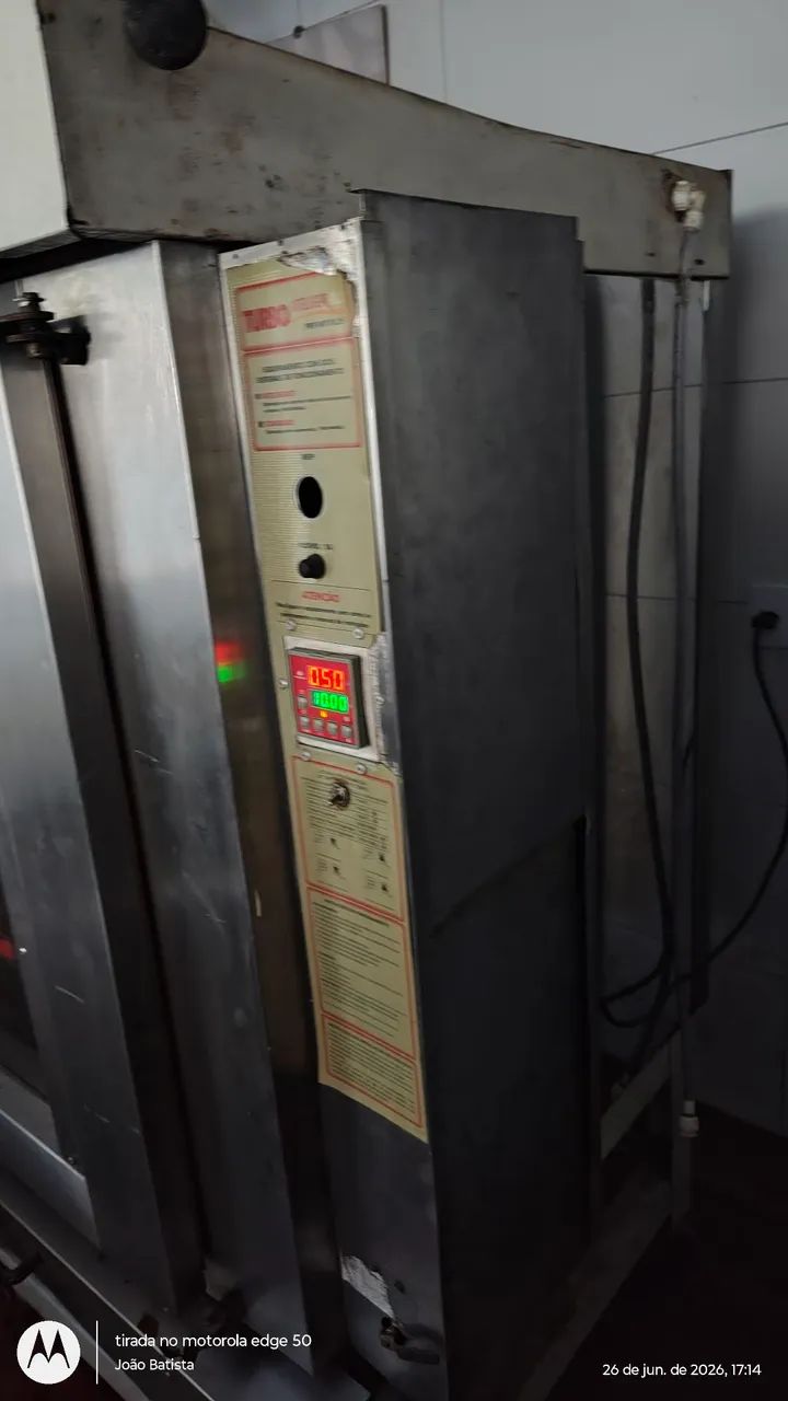Vende material para padaria