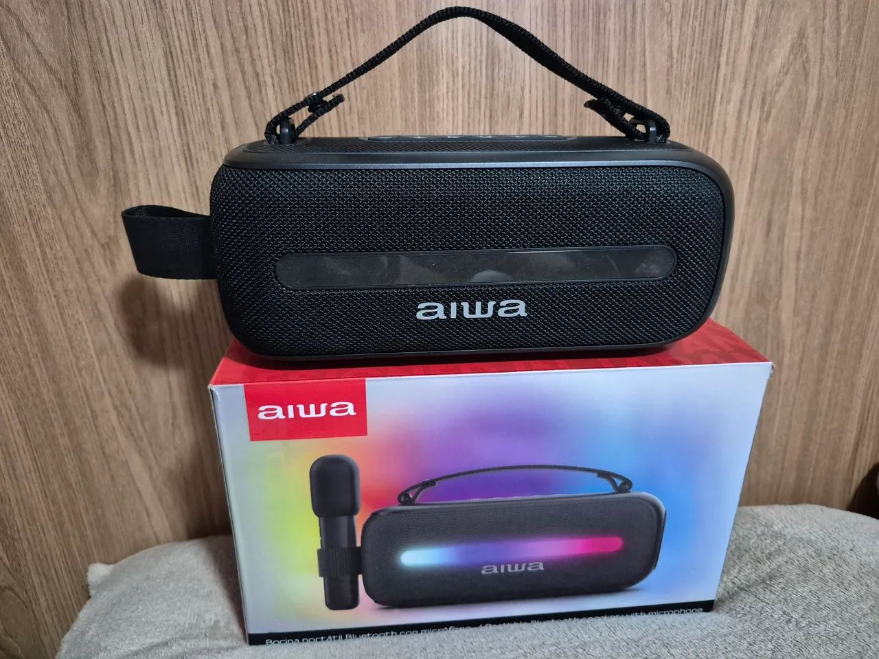 Caixa som aiwa