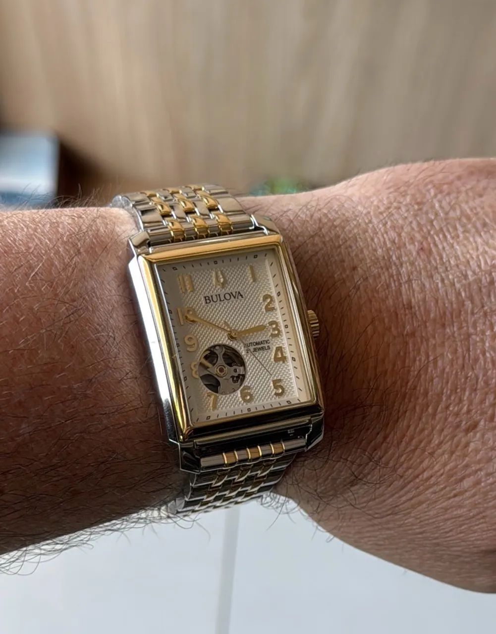 Relógio Bulova Sutton 98A308 - Novo - Foto 3