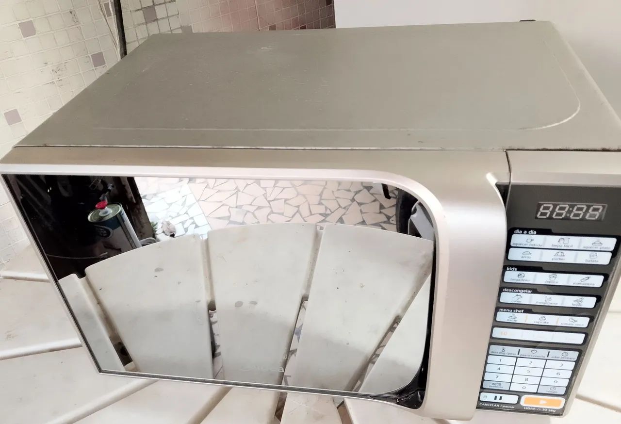 Microondas Midea estilo espelhado 220v