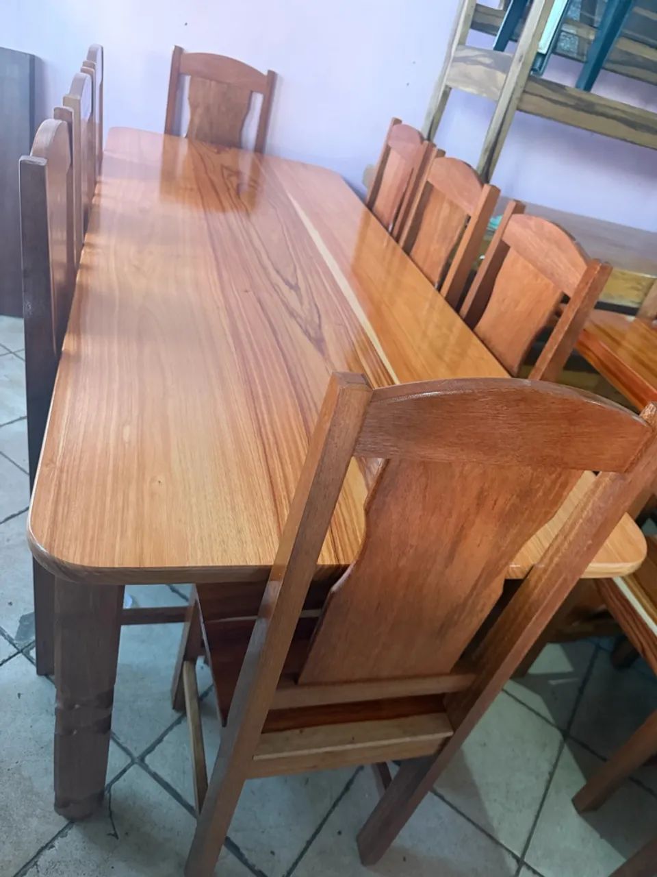Mesa 8 cadeiras pernas torneadas  - Foto 3