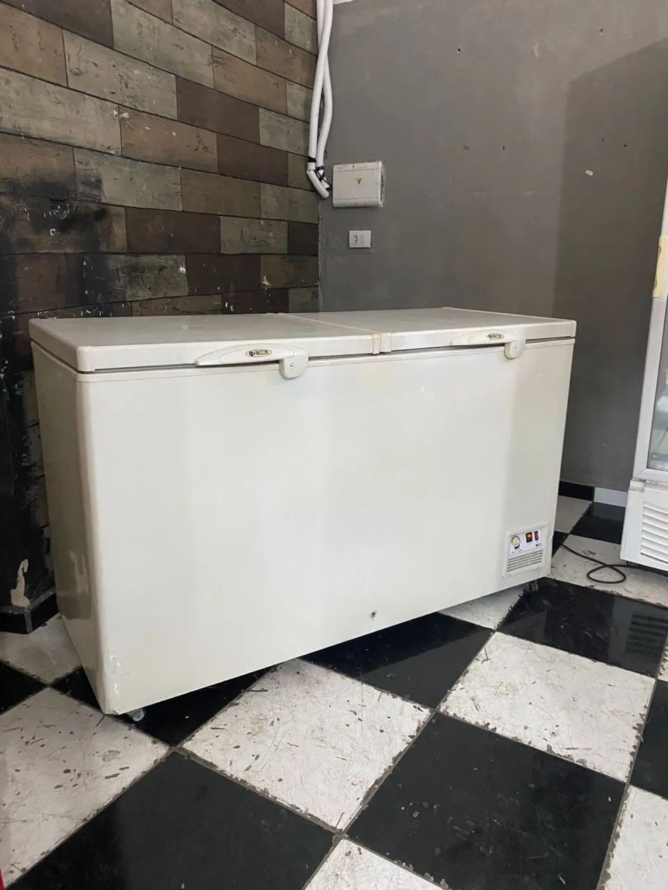 Freezer horizontal dupla função 110v entrega grátis  - Foto 2