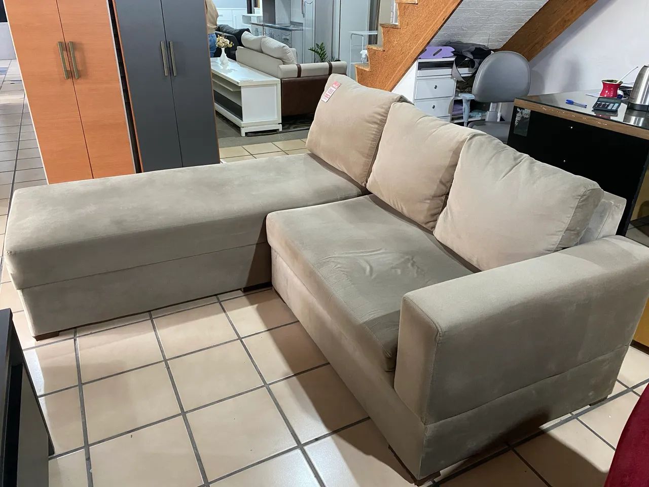 Sofá com chaise  - Foto 5