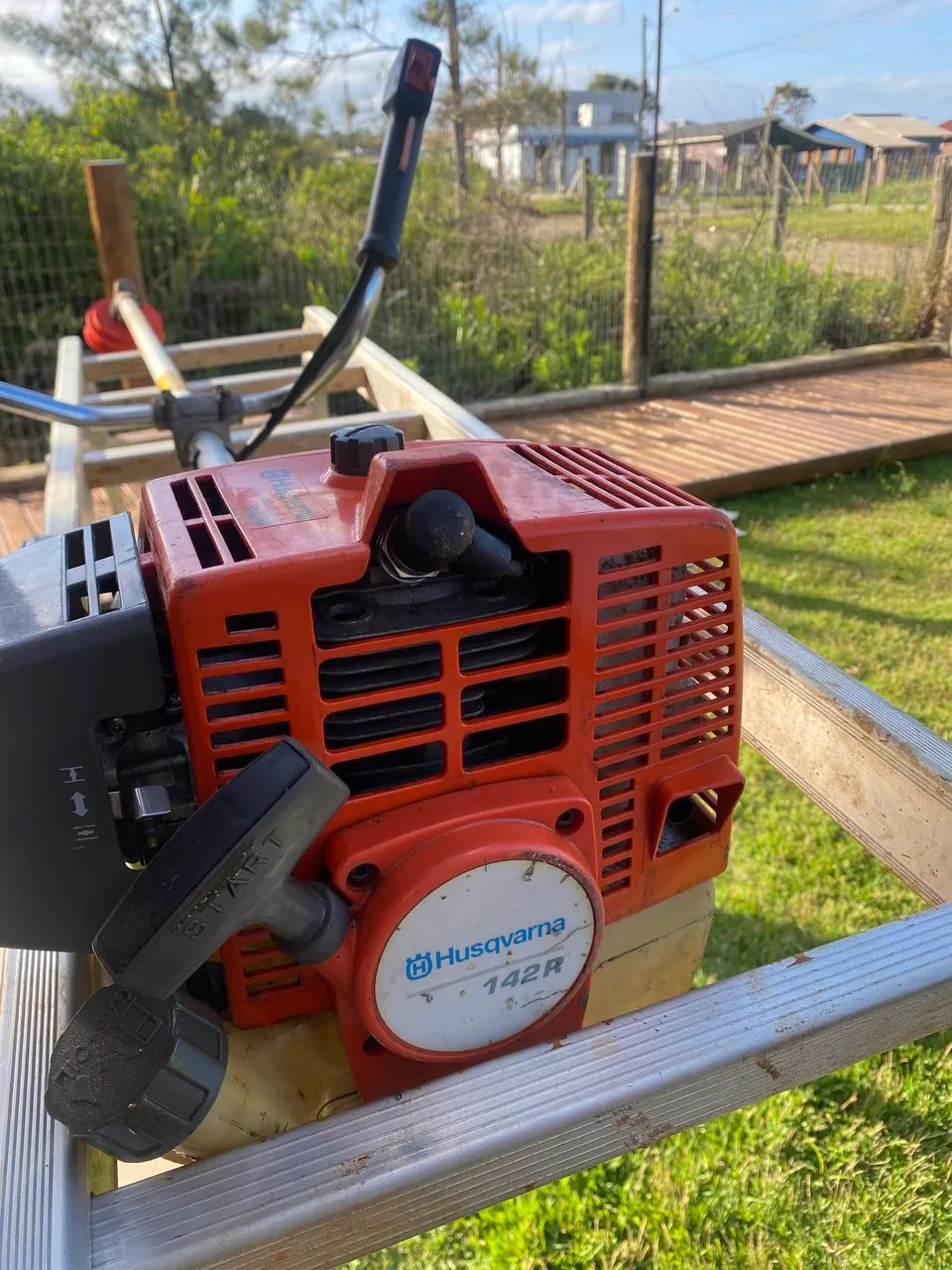 Roçadeira husqnarna 142R - Foto 3