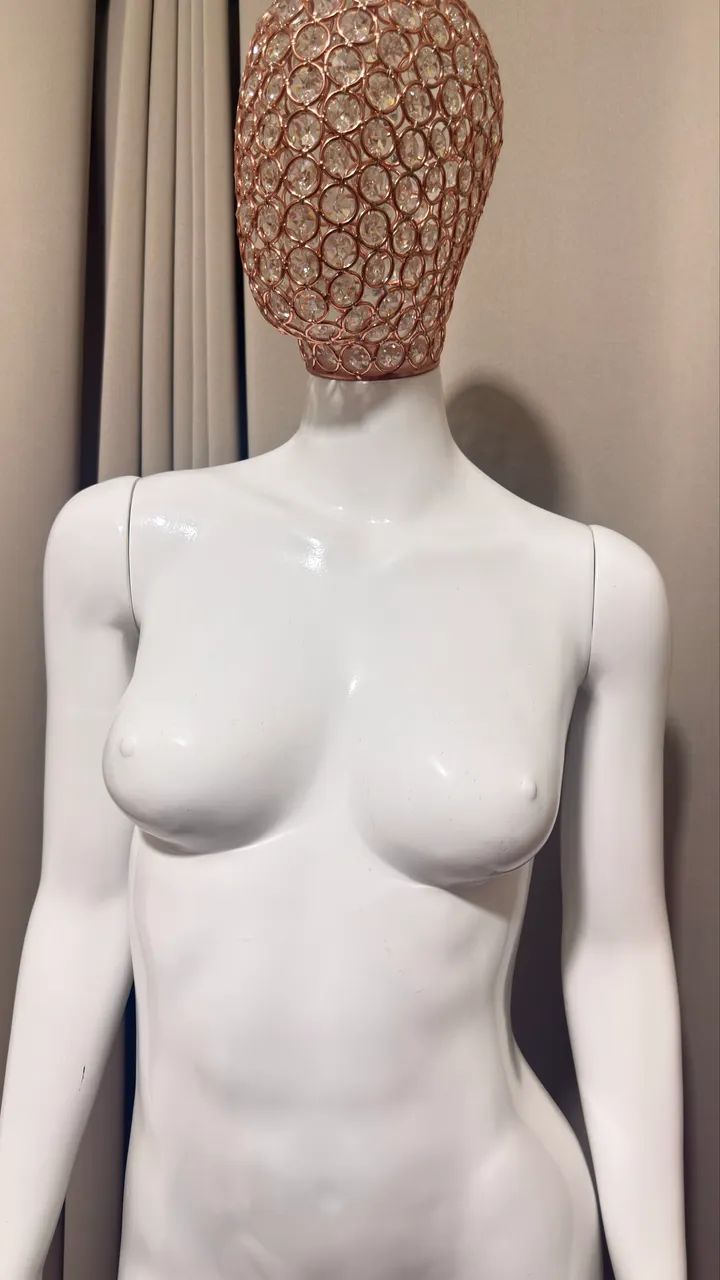 Manequim feminino cabeça aramada  - Foto 2