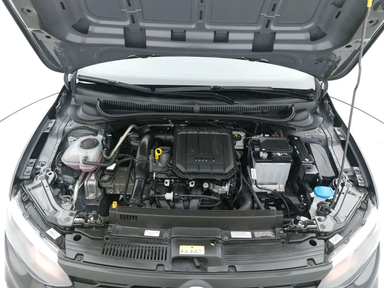 Volkswagen Polo Track 1.0 Flex 12V 5p, foto 10 de 18