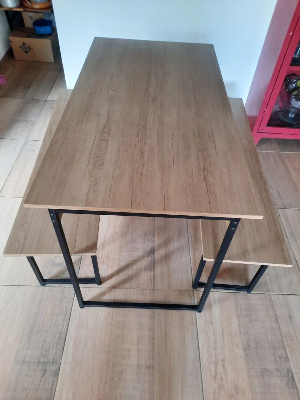 Mesa e bancos - Foto 3