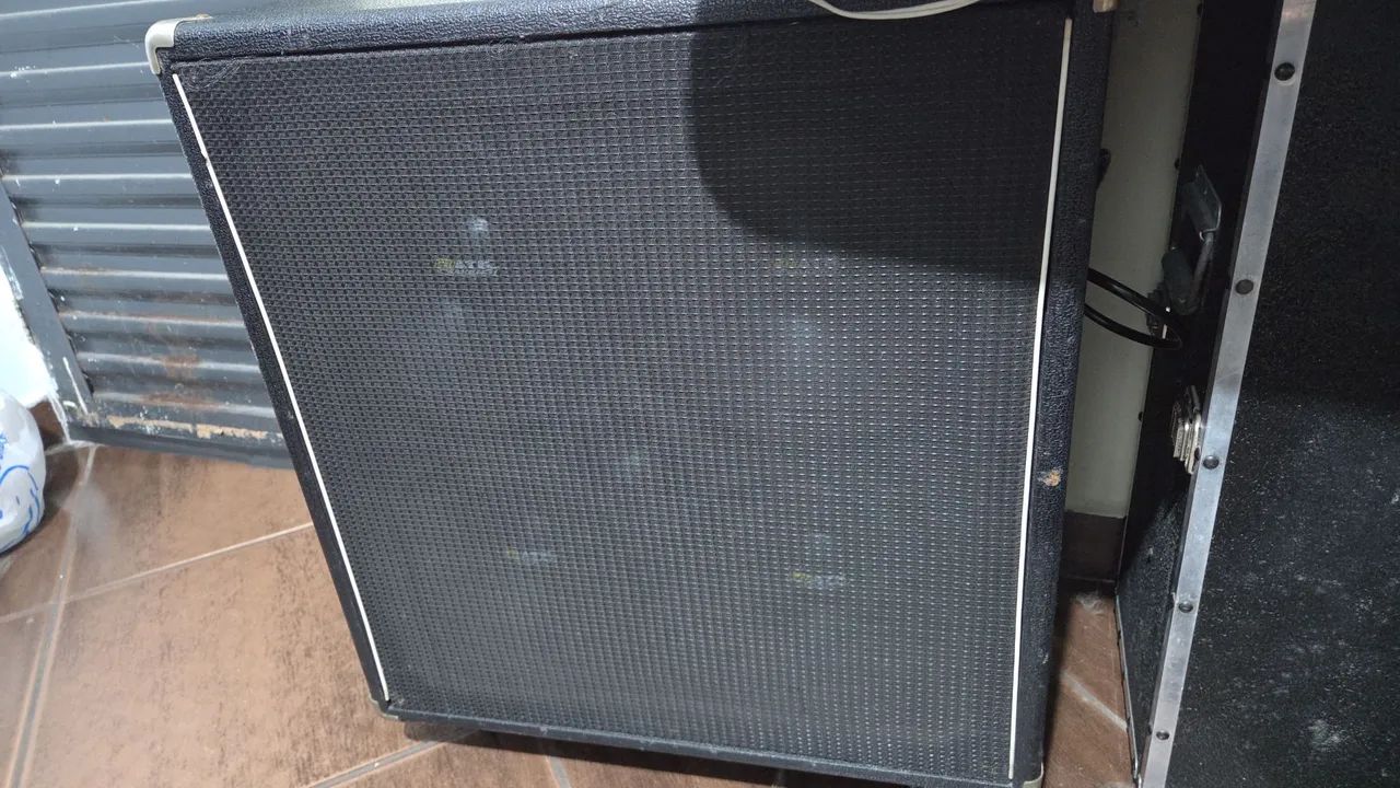 Gabinete de Contrabaixo Acoustic 4x10 Vintage 600W - Foto 2